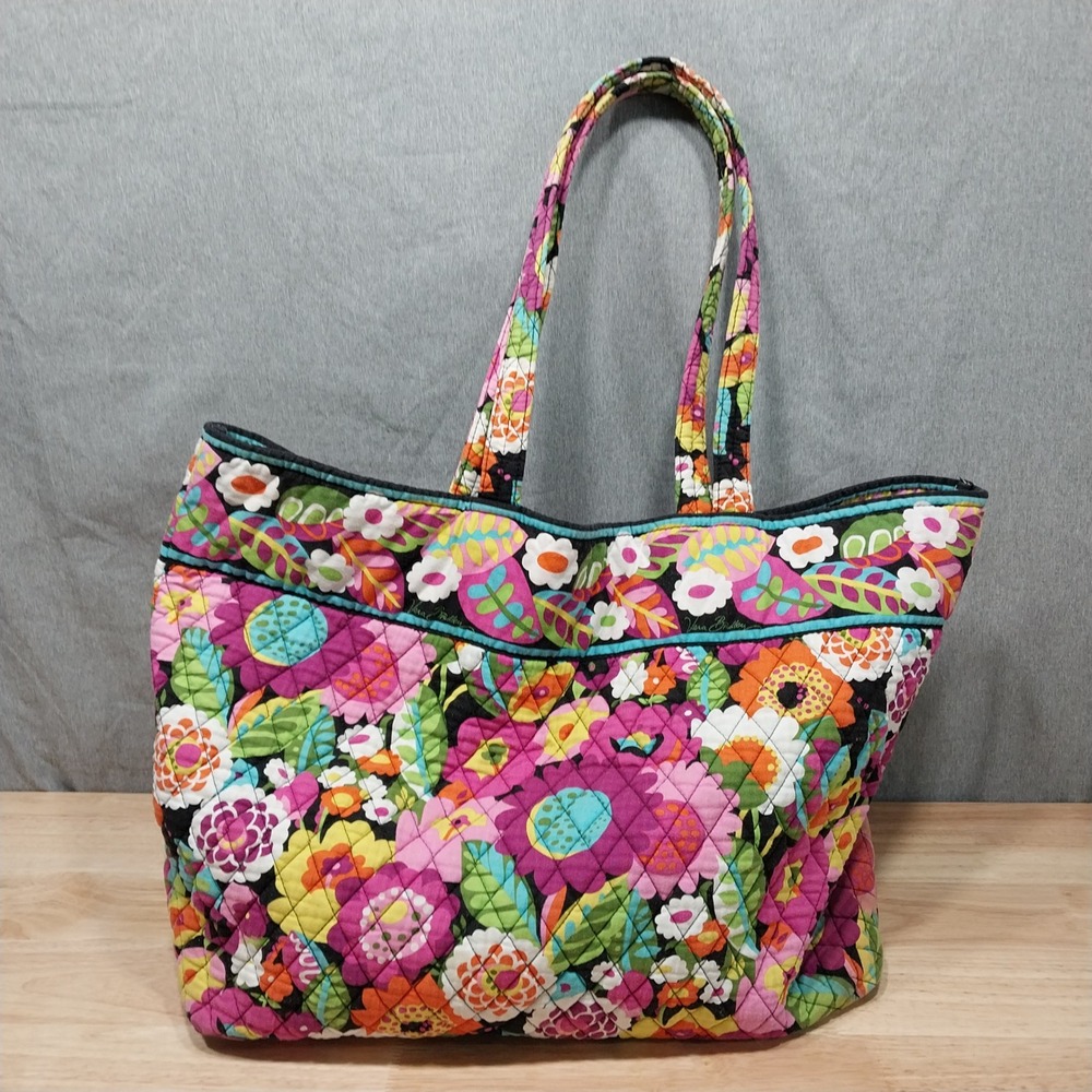 Vera BradleyTote Bag Quilted Va Va Bloom Floral Pattern Large Multicolor Retired
